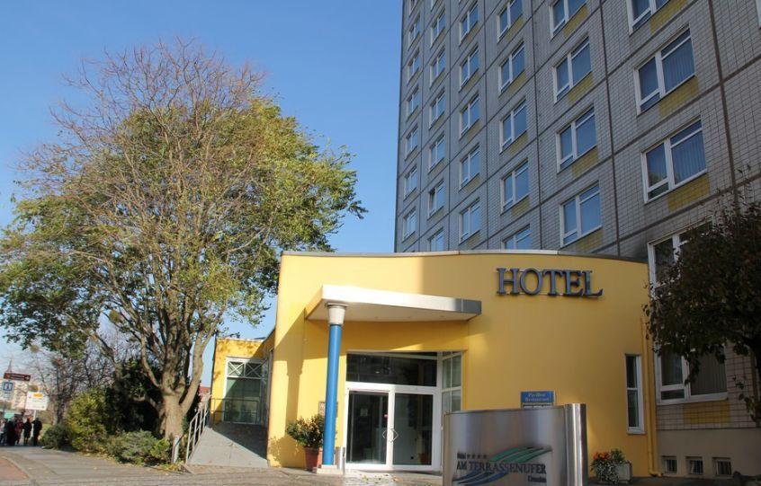 Hotel Am Terrassenufer Dresden Exterior photo